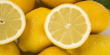 limon-neye-guzel-geliyor-limonun-faydalari-uTDVZ82i.jpg