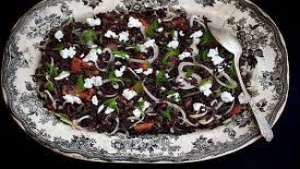 lor-peynirli-siyah-pirinc-salatasi-nasil-yapilir-lor-peynirli-siyah-pirinc-salatasi-icin-gerekli-H97uudIj.jpg