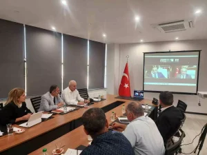 malatyada-kayisi-dali-masaya-yatirildi-1yAHG2Jw.jpg