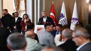 mansur-yavas-halkin-parasini-cop-projelere-yatiramazsiniz-siLEwBlc.jpg