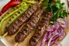 masterchef-adana-kebap-nasil-yapilir-enfes-adana-kebap-tanimi-QaqMlcwI.jpg
