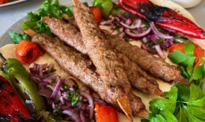masterchef-adana-kebap-nasil-yapilir-puf-noktalariyla-enfes-adana-kebap-tanimi-F8bIxgMD.jpg