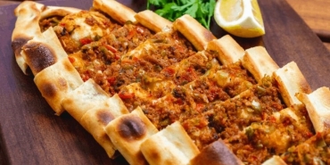 masterchef-pide-nasil-yapilir-enfes-ic-materyalleri-ile-pide-yapmanin-puf-noktalari-lAmIUOGv.jpg