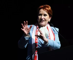meral-aksener-cumhuriyeti-kuranlara-borcluyuz-BDxMv5WH.jpg