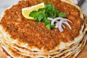 meskende-lahmacun-nasil-yapilir-iste-size-citir-citir-lahmacun-tanimi-EmsjrEcc.jpg