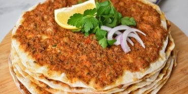 meskende-lahmacun-nasil-yapilir-iste-size-citir-citir-lahmacun-tanimi-EmsjrEcc.jpg