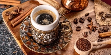 metabolizmayi-hizlandiran-mucizevi-ikili-tarcinli-turk-kahvesinin-bedeninize-10-yarari-RFI2LelZ.jpg
