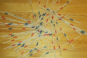 mikado-oyunu-nedir-nasil-oynanir-mikado-cubuklarinin-renkleri-ve-puanlari-nedir-C2m6Iig2.jpg