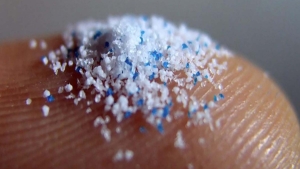 mikro-plastik-nedir-Pylksuza.jpg