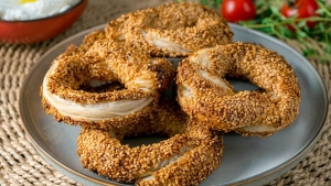 milfoy-hamurundan-simit-nasil-yapilir-milfoy-hamurundan-simit-uretimi-icin-materyaller-neler-ZiLScfur.jpg