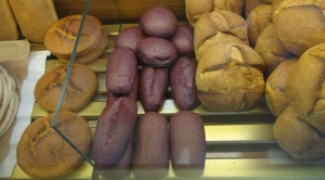 mor-ekmek-birinci-kere-malatyada-uretilmeye-baslandi-TyJbpKJQ.jpg