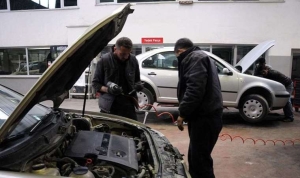motor-sogutma-suyu-nedir-ne-ise-fayda-motor-suyu-nasil-degistirilir-v4BRQRJG.jpg