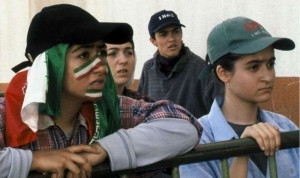 ofsayt-sinemasinin-konusu-ne-ofsayt-sinemasinin-oyunculari-kim-hYOIJVzR.jpg