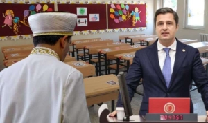 okullara-imam-atamasi-meclise-gundeminde-tarikatlar-yeniden-baskiyi-mi-artirdi-ceVDINPk.jpg