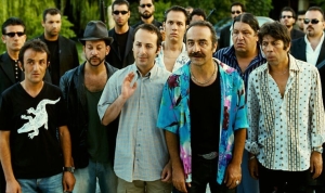 organize-isler-sinemasi-konusu-nedir-organize-isler-oyunculari-kimler-ewTEnvv6.jpg