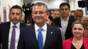 ozgur-ozel-erken-secim-talebimiz-yok-zGfJFZ6u.jpg