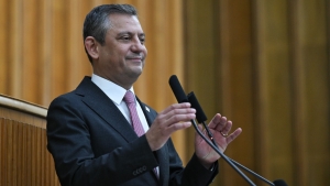 ozgur-ozel-erken-secimi-millet-ister-onunde-durulmaz-WNXdHwOl.jpg