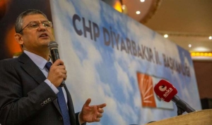 ozgur-ozel-ne-demek-herkes-icin-chp-Ad3tVsJF.jpg