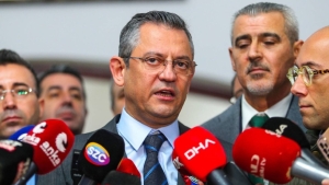 ozgur-ozelden-iktisat-idaresi-icin-is-bankasi-onerisi-vDAvz1g7.jpg