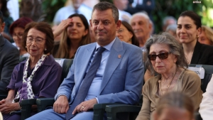 ozgur-ozelden-kilicdarogluna-ismet-pasali-cevap-dusmaniyla-bile-Td6HtQMr.jpg
