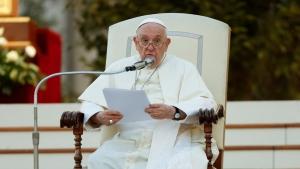 papa-francis-escinsel-birlikteliklerin-kutsanabilecegini-soyledi-dislayici-yargiclar-olamayiz-uJwiZdlN.jpg