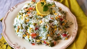 pirinc-salatasi-nasil-yapilir-pirinc-salatasi-icin-gerekli-materyaller-neler-TeCUrwcL.jpg