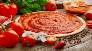 pizza-hamuru-nasil-yapilir-pizza-sosu-nasil-yapilir-OZ9zUq8l.jpg
