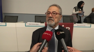 prof-dr-naci-gorur-istanbul-icin-beklentim-yok-9ncCcJGw.jpg