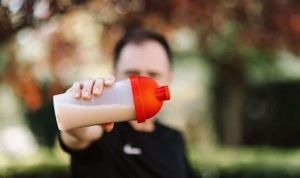 protein-tozu-ziyanli-mi-protein-tozunun-yan-tesirleri-LatM8brt.jpg