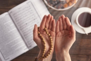 ramazan-bayraminda-tesrik-tekbiri-getirilir-mi-tesrik-tekbiri-ne-vakit-soylenir-nasil-getirilir-iste-H1ZCcJv4.jpg