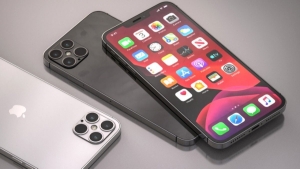 samsung-ve-lg-iphone-13-icin-ekran-uretimine-basladi-YLbwnIaM.jpg