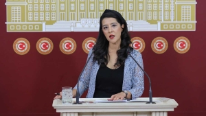 sevda-karaca-antepte-tugvaya-tahsis-edilen-135-okulu-sordu-jkh6Y7pK.jpg
