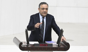 sezgin-tanrikulundan-nevruz-sorulari-siddet-uygulanarak-gozaltina-alinan-cocuklarin-akibeti-nedir-789XgYte.jpg