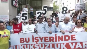 sihhat-iscilerinden-istanbul-il-saglik-mudurlugu-onunde-hareket-siddetten-bunalmis-sihhat-calisanlarina-bir-de-Z2duna7Z.jpg