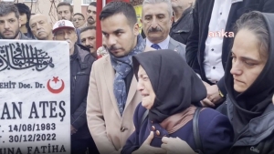 sinan-atesin-annesi-konustu-oldurulmeden-onceki-sozleri-ne-oldu-q4bXZFAn.jpg