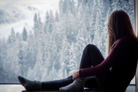 soguk-havalarda-mental-sihhati-bozan-rahatsizlik-kis-depresyonu-nedir-belirtileri-nelerdir-kis-depresyonuyla-basa-vEKmBjyy.jpg