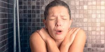 soguk-su-ile-dus-almanin-yararlari-ve-zararlari-uzmanlar-ne-diyor-d2T6cgKs.jpg