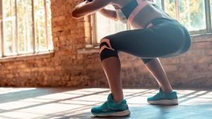 squat-hareketi-nedir-nasil-yapilir-squat-ne-ise-fayda-hangi-bolgeleri-calistirir-1MLDxGJ1.jpg