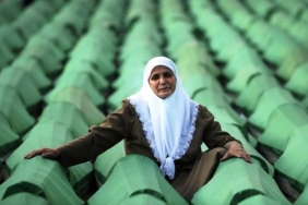 srebrenitsa-katliami-nedir-srebrenitsa-katliami-ne-vakit-gerceklesti-RUO1RiB3.jpg