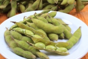 taze-fasulyeye-benzeyen-protein-zengini-besin-edamame-ve-bilinmeyen-yararlari-YUfYly2h.jpg
