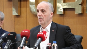 turk-is-baskani-atalay-cumhurbaskanimizla-pazarlik-yapmadim-X273dbGS.jpg