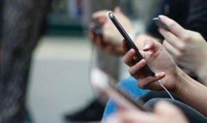 vergisiz-telefon-ve-bilgisayar-nasil-alinir-ogrencilere-vergisiz-telefon-ve-bilgisayar-basvurusu-nasil-yapilir-NYSTGj9h.jpg