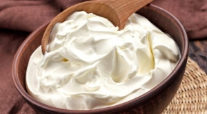 yogurt-suyunun-bedene-yararlari-flALsjX1.jpg