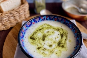 yogurtlu-sehriye-corbasi-nasil-yapilir-i7jvZYXQ.jpg