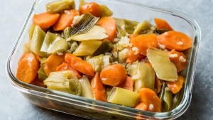 zeytinyagli-pirasa-yemegi-nasil-yapilir-zeytinyagli-pirasa-tanimi-3QiCTTOH.jpg