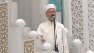 ali-erbastan-yagmur-duasi-allahim-tedbiri-ihmal-ettik-kullarina-ve-hayvanlarina-su-ver-DKrWcZpR.jpg