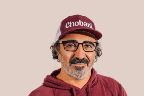 chobaninin-sahibi-hamdi-ulukaya-kimdir-chobani-ne-demek-8HmfV8rW.jpg