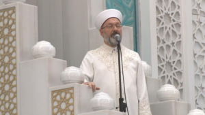 diyanet-isleri-baskani-erbastan-yanginlara-karsi-yagmur-duasi-2qdFaz5G.jpg