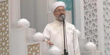 diyanet-isleri-baskani-erbastan-yanginlara-karsi-yagmur-duasi-2qdFaz5G.jpg