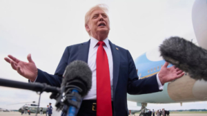 donald-trumpa-teshis-konulan-kronik-venoz-yetmezlik-nedir-CpBh79SO.jpg
